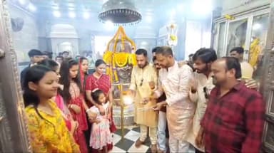 मंदसौर: वार्ड क्रमांक 26 स्थित पशुपतिनाथ मंदिर में भक्तों ने मनाया दीपावली पर्व