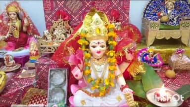 होशंगाबाद नगर: नर्मदापुरम में धूमधाम से मनाया दीपावली का पर्व लोगों ने जमकर की आतिशबाजी