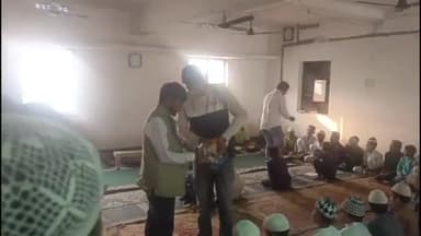 गिरिडीह: कांग्रेस अल्पसंख्यक विभाग की ओर से पचंबा के मदरसा इमदादिया में मनाई गई प्रथम शिक्षा मंत्री अब्दुल कलाम आजाद की जयंती।