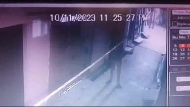 उरई: स्टेशन रोड उरई के पास युवक ने एक व्यक्ति के साथ मारपीट कर गंभीर रूप से किया घायल, घटना सीसीटीवी में कैद