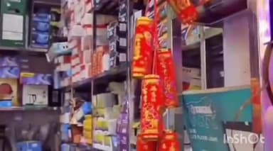 आगरा: आगरा की मार्केट में बिक रहे इलेक्ट्रॉनिक पटाखे,नहीं होगा पॉल्यूशन