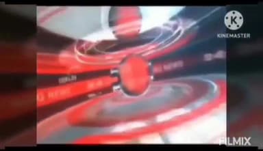 मुरादाबाद: उत्तर प्रदेश मुरादाबाद थाना कटघर के करूला क्षेत्र के कोहिनूर तिराहा पर दिवाली की रात झुग्गी-झोंपड़ियों पर जलते हुए पटाखा