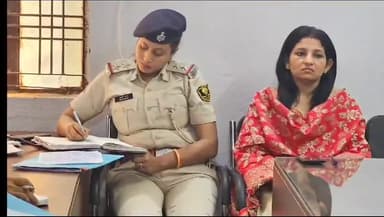 डेहरी: छठ महापर्व को लेकर अनुमंडल सभागार में SDM व SDPO ने की बैठक, सीओ सहित SHO भी रहे मौजूद