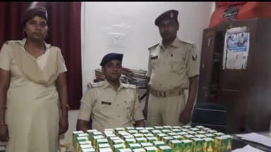 सोनपुर: सोनपुर स्टेशन पर लावारिस हालत में अंग्रेजी शराब को जीआरपी ने किया बरामद