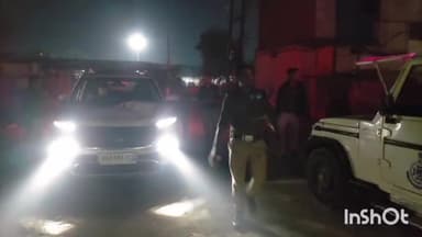 होशंगाबाद नगर: नर्मदापुरम के ITI में स्थित सुभम टाइल्स की दुकान के गेट से टकराई अनियंत्रित कार पुलिस ने की जप्त