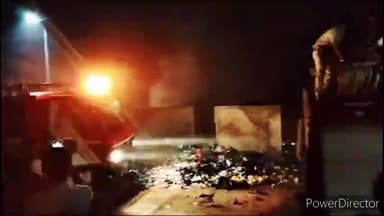 चूरू: गवर्मेंट अस्पताल में खुले में पड़े बायोवेस्ट में लगी आग,कड़ी मशक्कत के बाद दो दमकल ने पाया आग पर काबू