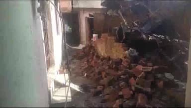 हरिद्वार: सेक्टर 2 बैरियर के समीप कबाड़ी के गोदाम में देर रात्रि लगी आग, लाखों का सामान जलकर हुआ खाक