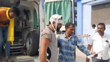 सासाराम: करगहर में आपसी विवाद को लेकर दो पक्षों में हुई मारपीट, दो व्यक्ति गंभीर रूप से हुए घायल।