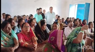 संपतचक: गौरीचक के पलांकी में बाल दिवस के अवसर पर बाल सभा का आयोजन किया गया