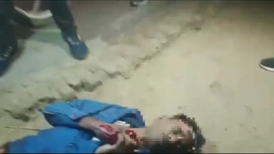 एत्मादपुर: थाना बरहन क्षेत्र के गांव मुरथल अलीपुर निवासी
 युवक का आगरा जलेसर मार्ग पर हुआ एक्सीडेंट,
युवक की हालत गंभीरl