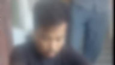 সোণাৰি: শিৱসাগৰ আৰু সোণাৰি যাত্ৰীবাহী বাছত যুৱতীক অশালীন ব্যৱহাৰ কৰা যুৱকক স্থানীয় ৰাইজে সোণাৰি আৰক্ষীক চমজায়