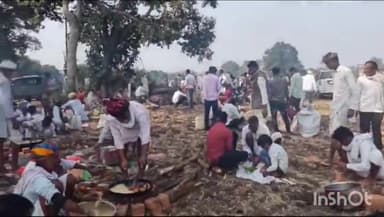 गुना: बरोदिया गांव में कारस देव मंदिर पर दीपावली की दूज पर लगा मेला, बड़ी संख्या में पहुंचे पशु पालक किसान