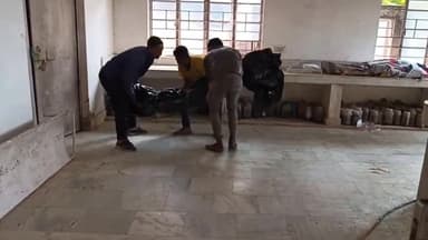 गुमला: कॉलेज रोड सिसई में स्कूटी-बाइक की भिड़ंत में दो की मौत, सदर अस्पताल में पोस्टमार्टम करा परिजनों को सुपुर्द किए गए शव