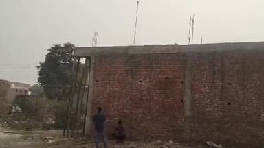 एत्मादपुर: थाना एत्माउद्दौला क्षेत्र के सुशील नगर में 11 वर्षीय बच्ची के साथ हुआ दुष्कर्म, गंभीर हालत में बच्ची अस्पताल में भर्ती