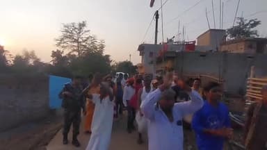 गोला:छेत्र घंगरा जारा गाँव मे ढोल नगाड़ा के साथ भगवान बिरसा मुंडा का जयंती मनाया गया