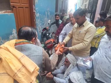 #ककोड़ नगर में गली भरारे वाली में सड़क निर्माण कार्य व मौ० कुरेशियान में पुलिया निर्माण कार्य का गली के बुजुर्गो