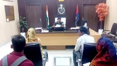 हरदोई: पुलिस ऑफिस में एसपी ने पीड़ितों की सुनी फरियाद, दिए जरूरी निर्देश