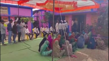 जीरापुर: जीरापुर क्षेत्र में शांतिपूर्ण तरीके से मतदान जारी, मतदाताओं में भारी उत्साह व मतदान केंद्रों पर लगी लंबी कतारें