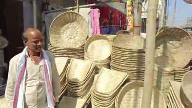 आरा: लोक आस्था का महापर्व नहाए खाए से शुरू हुआ, आरा के गोपाली चौक व गोला बाजारों में उमड़ी भीड़