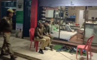 मड़ियाहू: रामपुर में भाजपा नेता एवं सर्राफा व्यवसाई की दुकान पर जी एस टी डिप्टी कमिश्नर का छापा