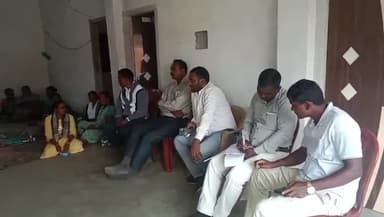 गुमला: बंदोई पूर्व संध्या समारोह को लेकर शांति नगर में खड़िया विकास समिति की हुई बैठक