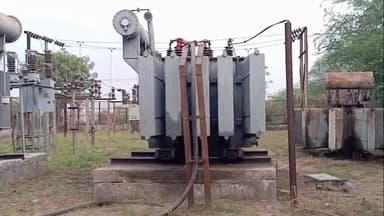 किरावली: बसैया जोतराज गांव में बिजली बिल जमा नही करने पर काट दी पूरे गांव की बिजली