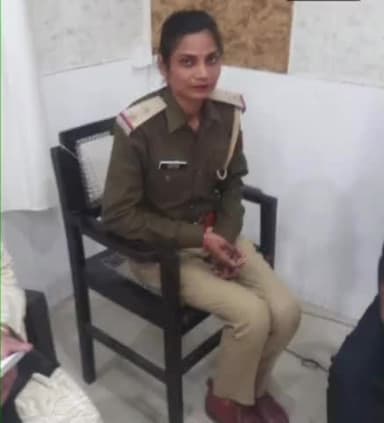 *एंटी करप्शन टीम ने* 5 हज़ार की रिश्वत लेते  महिला दरोगा को ठाकुरद्वारा मैं किया गिरफ्तार। #newsvideo