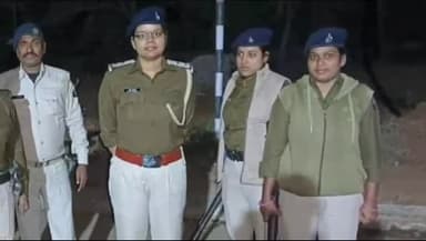 डेहरी: विशेष छापेमारी अभियान के दौरान अलग-अलग जगह से पुलिस ने किया फ़रार चल रहे 29 आरोपियों को गिरफ्तार SP ने दी जानकारी