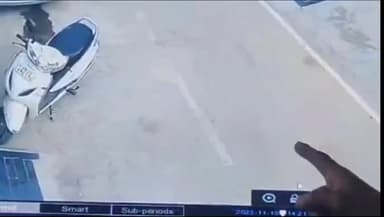 हिसार: सुंदर नगर में स्थित एक घर के आगे खड़ी बाईक हुइ चोरी, सीसीटीवी कैमरे में कैद हुआ चोर