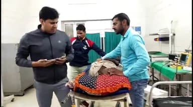 इटावा: नगला जिन्द गांव में पारिवारिक कलह के चलते युवक ने फांसी लगाकर आत्महत्या का किया प्रयास,गंभीर हालत में सैफ़ई रैफर