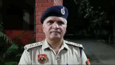 पंचकूला: अवैध शराब तस्करो पर पुलिस की सख्त कार्रवाई, 26 मामले दर्ज , 25 आरोपी गिरफ्तार,सेक्टर 1 पंचकुला में ACP ने दी जानकारी