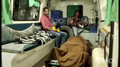 आरा: बौलीपुर गांव के समीप दो बाइकों की भिड़ंत में बाप-बेटे समेत चार लोग जख्मी