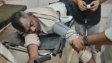 मथुरा: थाना हाईवे की ईटीवी के समीप बाइक सवार को अज्ञात वाहन ने मारी टक्कर अस्पताल में कराया भर्ती