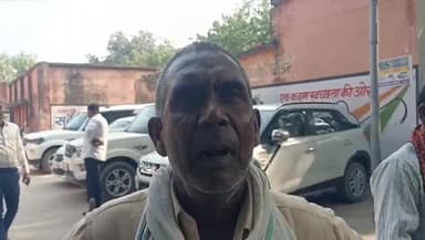 मड़ियाहू: मडियाहूं तहसील के मैंनपुर निवासी शंकर मड़ियाहूं तहसील विपक्षियों के ऊपर आबादी की जमीन कब्जा करने का लगाया आरोप।