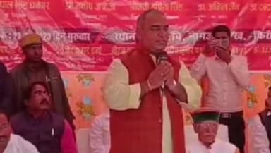 टूंडला: जिले के प्रभारी मंत्री ने टूंडला क्षेत्र के गांव नागऊ में लगाई जन चौपाल, सुनी ग्रामीणों की समस्याएं