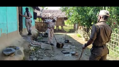 সোণাৰি: ৰহন,হোলোঙামৰা,বোকাপথাৰত আবকাৰী বিভাগৰ অভিযান, প্ৰায় ৫ শ লিটাৰ চুলাই পাছ নষ্টৰ লগতে ২৭ টাকৈ চুলাই বনোৱা সামগ্ৰী ধ্বংস কৰে