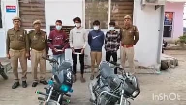 धौलाना: धौलाना पुलिस ने गालन्द नहर पुल के पास से चार अभियुक्तों को किया गिरफ्तार,दो बाईक और दो चाकू बरामद