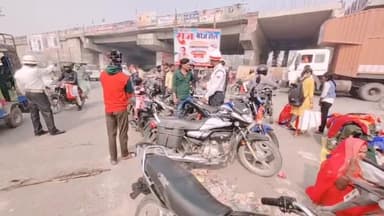 गोपालगंज: गोपालगंज शहर सहित पूरे जिले में ट्रैफिक पुलिस ने वाहन जांच अभियान चलाकर 1 लाख 58 हजार 500 रुपए का वसूला गया जुर्माना