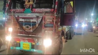 बाबई: माखननगर में सिंधी चौराहे पर ट्रक की चपेट में आने से युवक की हुई मौत पुलिस पहुंची मौके पर