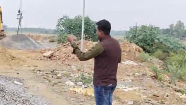 जगदलपुर: शहर की मुख्य सड़कों का उपयोग ठेकेदार कर रहें गिट्टी रेती डमिंग ग्राउंड की तरह प्रशासनिक अधिकारी मौन।