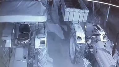 लखीमपुर: सलेमपुर कोन में मिश्रा ट्रेडर्स में चोरों ने चोरी की घटना को दिया अंजाम, चोरी की घटना सीसीसीटी कैमरे में कैद