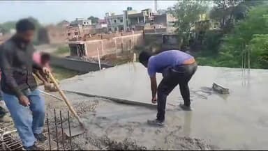 गुमला: राजा कॉलोनी में आवाम के सहयोग से मदरसा फैजान ए मुस्तफा के छत ढलाई कार्य हुआ संपन्न