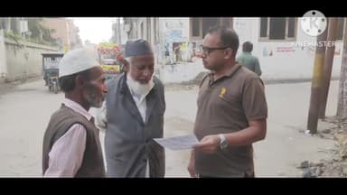 अमरोहा: सांसद संजय सिंह की गिरफ्तारी क्यों इसका सच बताने के लिए आप के जिला मीडिया प्रभारी ने घर-घर जाकर किया पर्चा वितरण