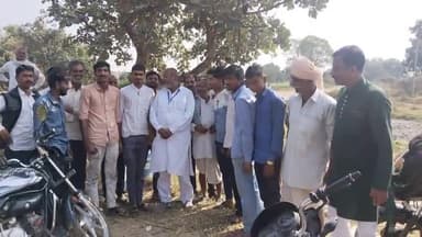 डग विधानसभा क्षेत्र से कांग्रेस प्रत्याशी चैतराज गहलोत ने किया बुथ निरीक्षण हुए कार्यकर्ताओ से रूबरू