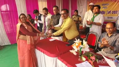 पोड़ैयाहाट: बक्सरा में आयोजित किया गया "आपकी योजना ,आपकी सरकार, आपके द्वार" कार्यक्रम का शिविर