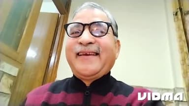 मुस्कराहट के पुष्पों के बीज बोते रहें।