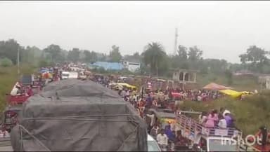 सिरोंज: कार्तिक पूर्णिमा के अवसर पर देवपुर में हुआ भव्य मेले का आयोजन,पुलिस बल न पहुंचने से घंटों लगा जाम