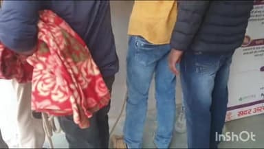 खगड़िया: शहर के स्टेशन रोड से शराब पीने के आरोप में पुलिस ने चार को किया गिरफ्तार