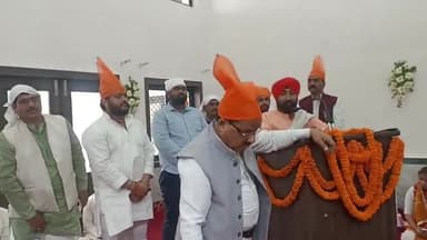 गोरखपुर: गुरु नानक जयंती के अवसर पर धर्मशाला स्थित जटाशंकर गुरुद्वारे पर पहुंचे भाजपा के राष्ट्रीय महासचिव