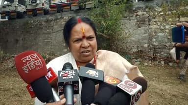 चमोली: गोपेश्वर में 2 करोड़ की लागत से बनने वाले पार्किंगका पुष्पा पासवान अध्यक्ष नगर पालिका ने किया भूमि पूजन